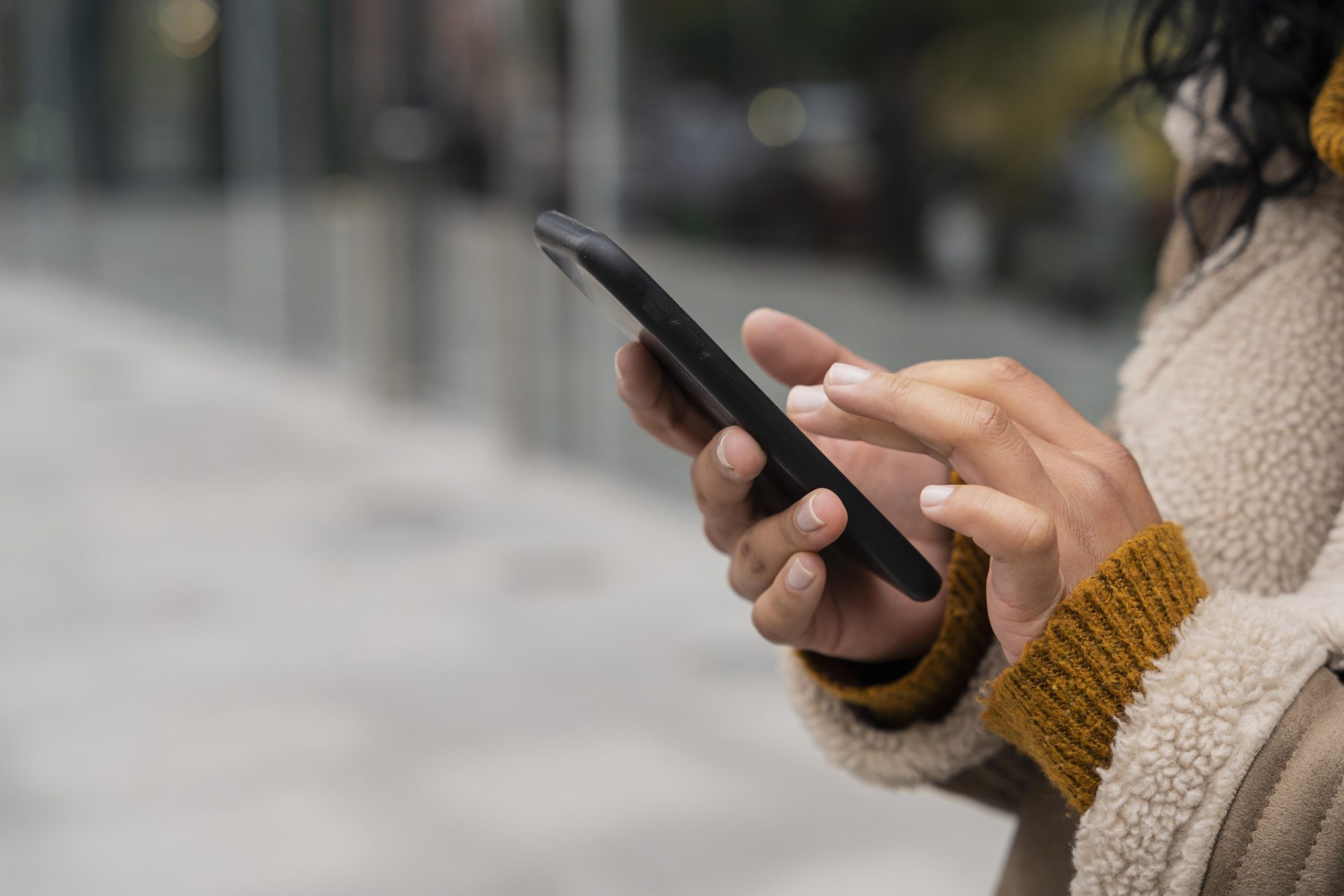 El seguro de móvil en el extranjero te ayudará a prevenir incidentes y a usar datos con tranquilidad