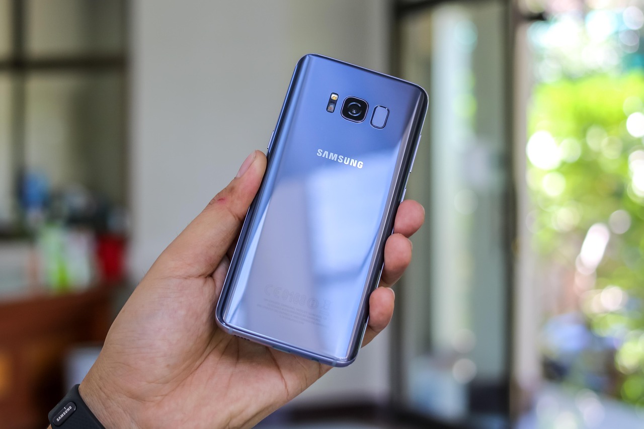 En el nuevo Samsung destaca su calidad al estar fabricado en Armor Aluminum.