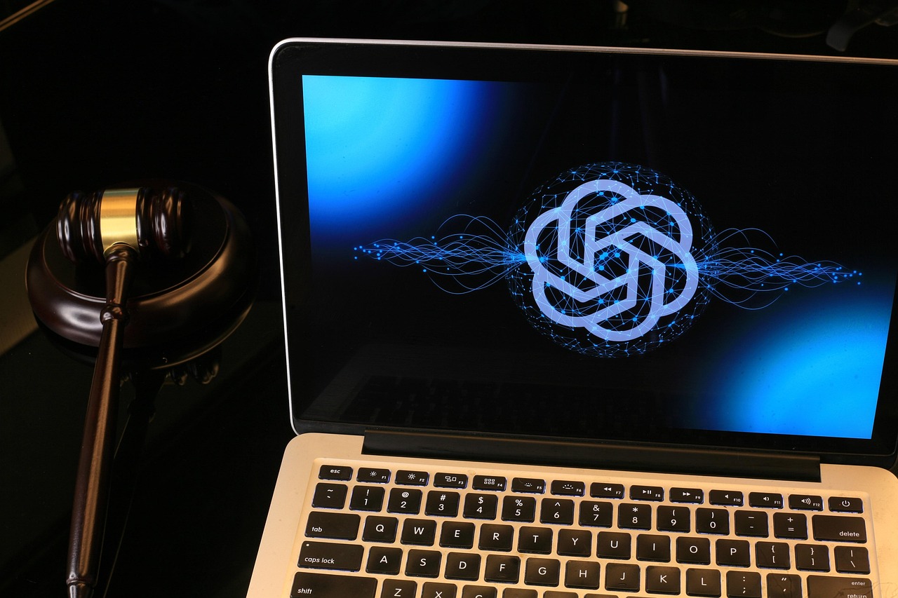 Copilot es una de las alternativas a ChatGPT por su alineación con las políticas de seguridad.